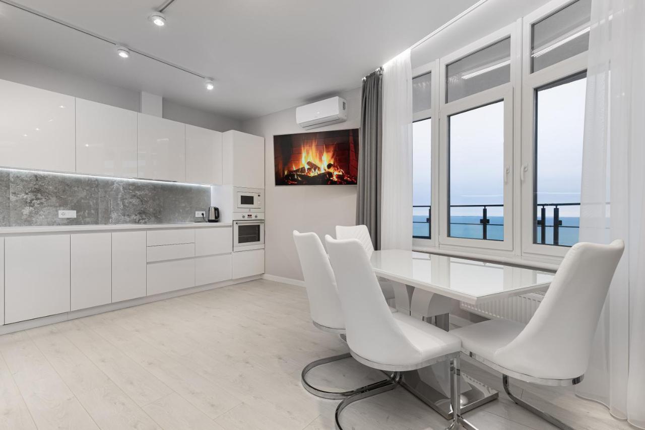 44 Pearl 1-Bedroom Panoramic Sea View Apartment Одесса Экстерьер фото