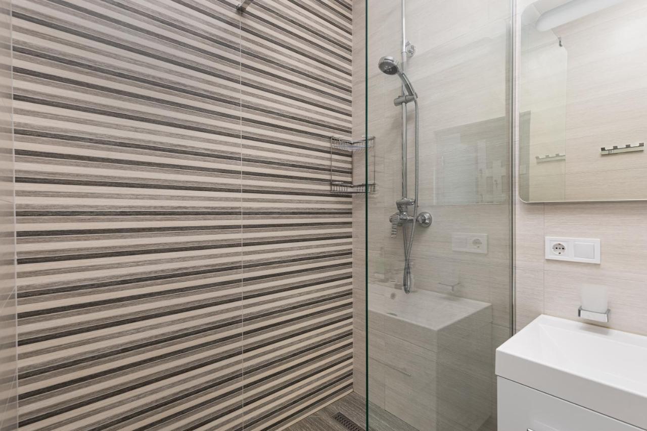 44 Pearl 1-Bedroom Panoramic Sea View Apartment Одесса Экстерьер фото